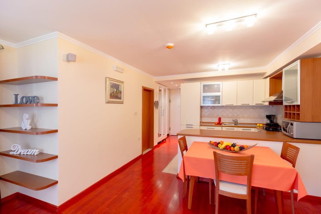 Leona & Borna'S Central Lapad Suites Dubrovnik Eksteriør billede