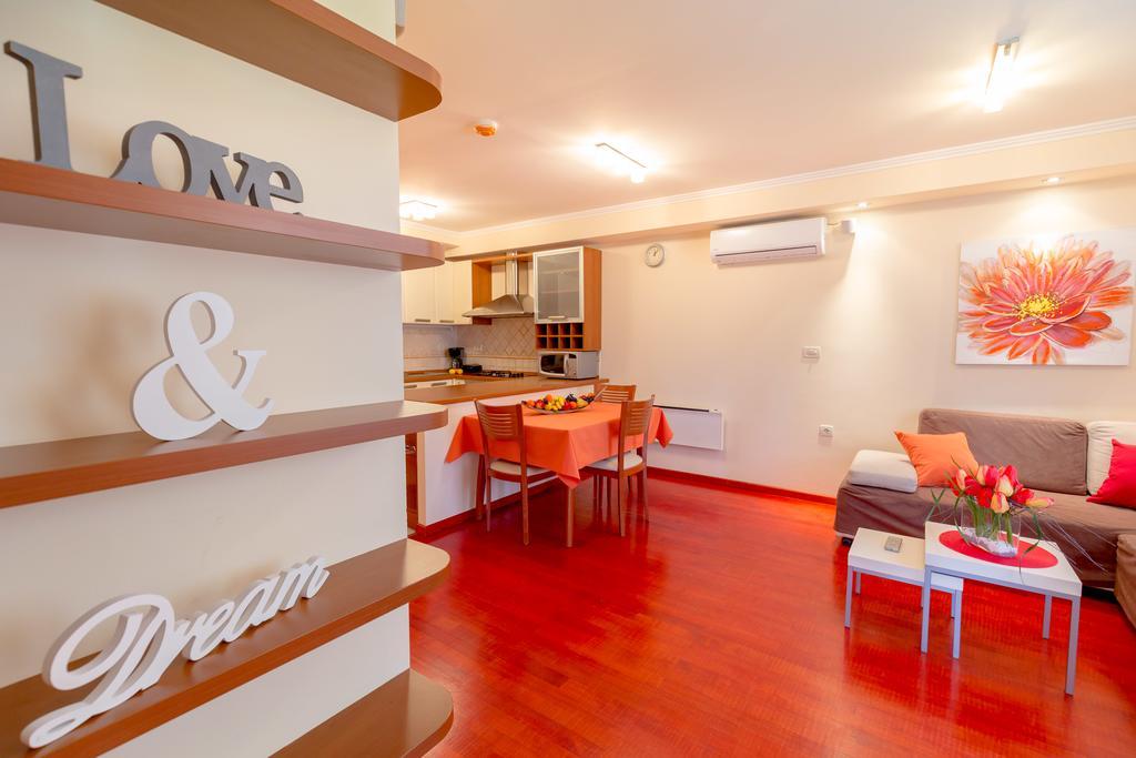 Leona & Borna'S Central Lapad Suites Dubrovnik Eksteriør billede