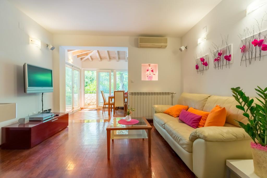 Leona & Borna'S Central Lapad Suites Dubrovnik Eksteriør billede