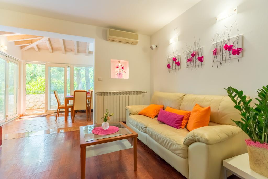 Leona & Borna'S Central Lapad Suites Dubrovnik Eksteriør billede