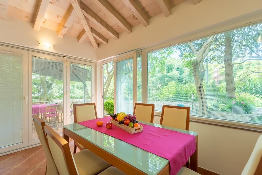 Leona & Borna'S Central Lapad Suites Dubrovnik Eksteriør billede