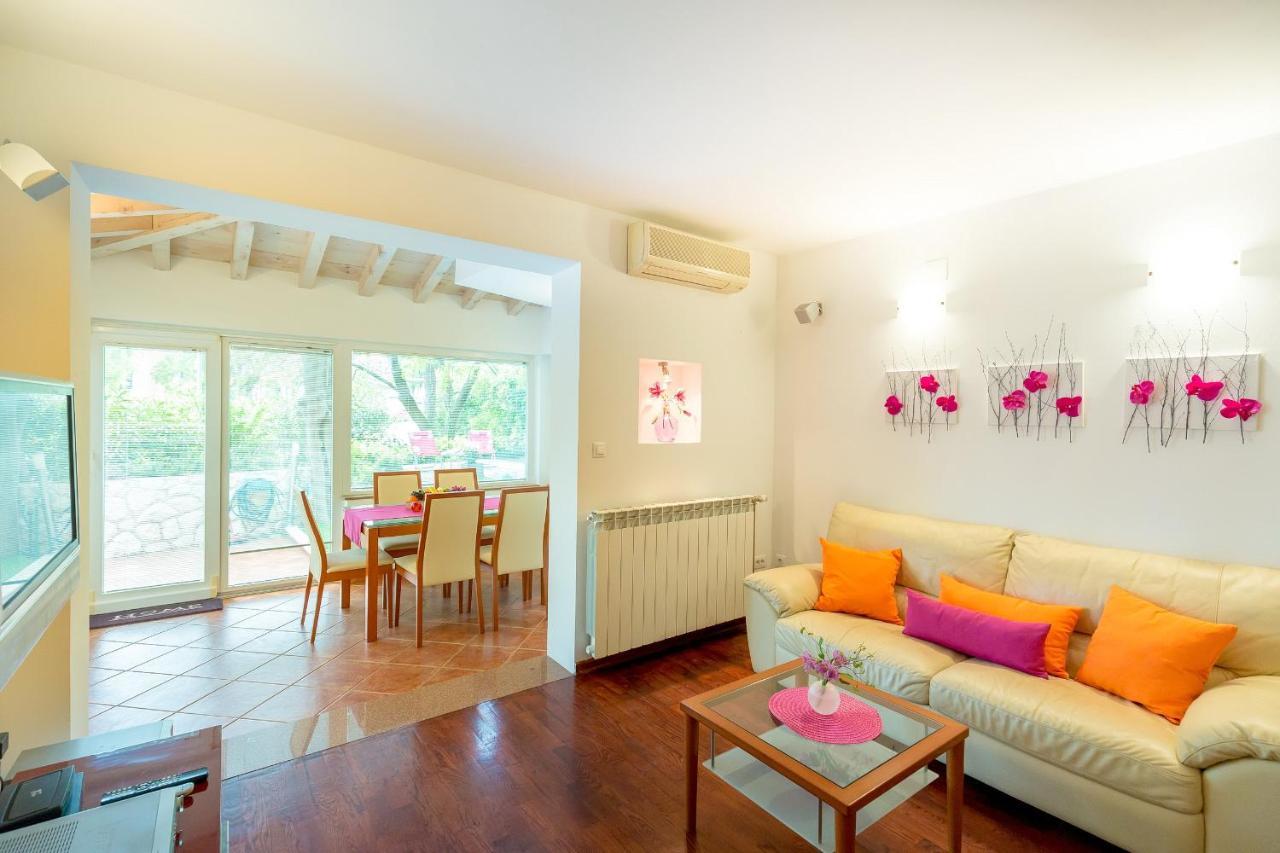 Leona & Borna'S Central Lapad Suites Dubrovnik Eksteriør billede
