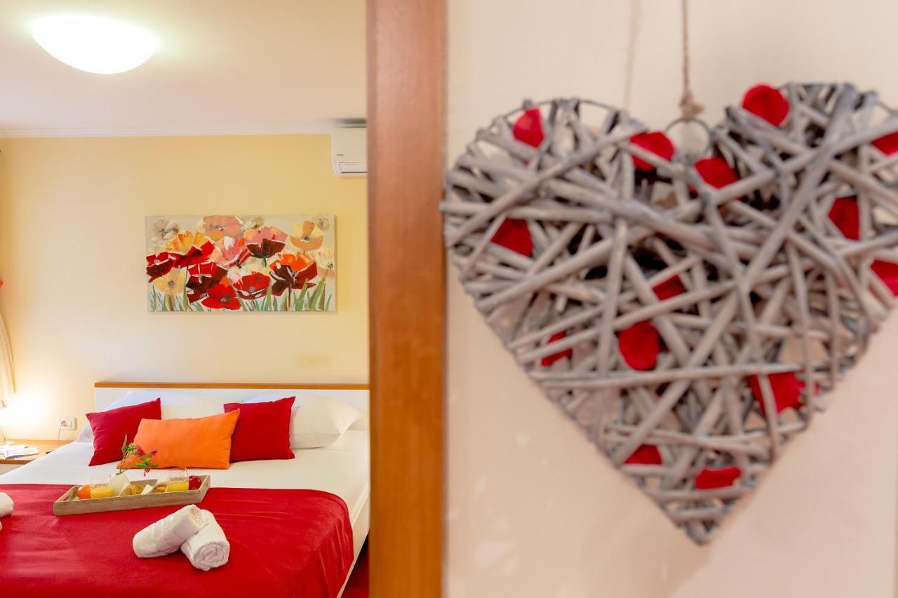 Leona & Borna'S Central Lapad Suites Dubrovnik Eksteriør billede